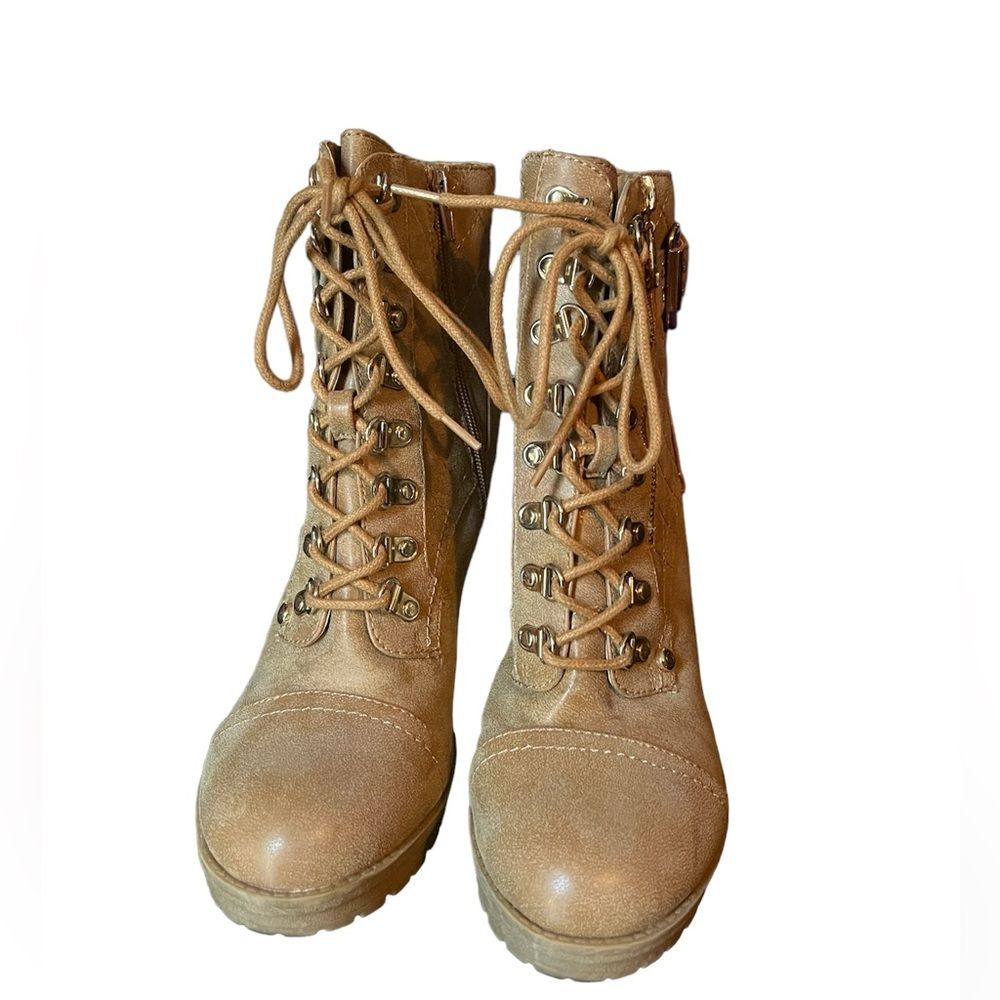 Beige Tan Quilted G by GUESS Gloss Zippered Buckled Heeled Boots Size 9.5